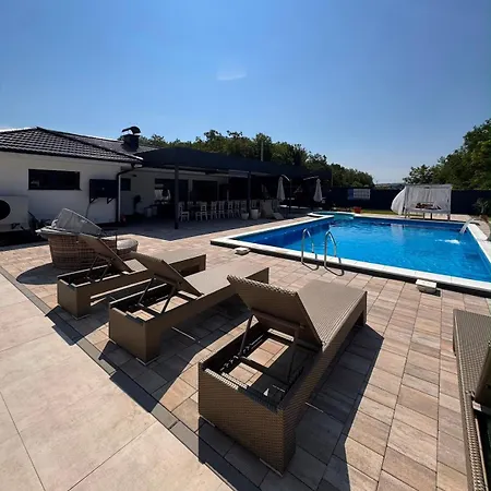 Zans Villa Gradacac